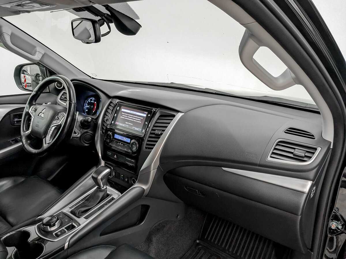 Mitsubishi Pajero Sport 2019 года с пробегом. Фото: #10