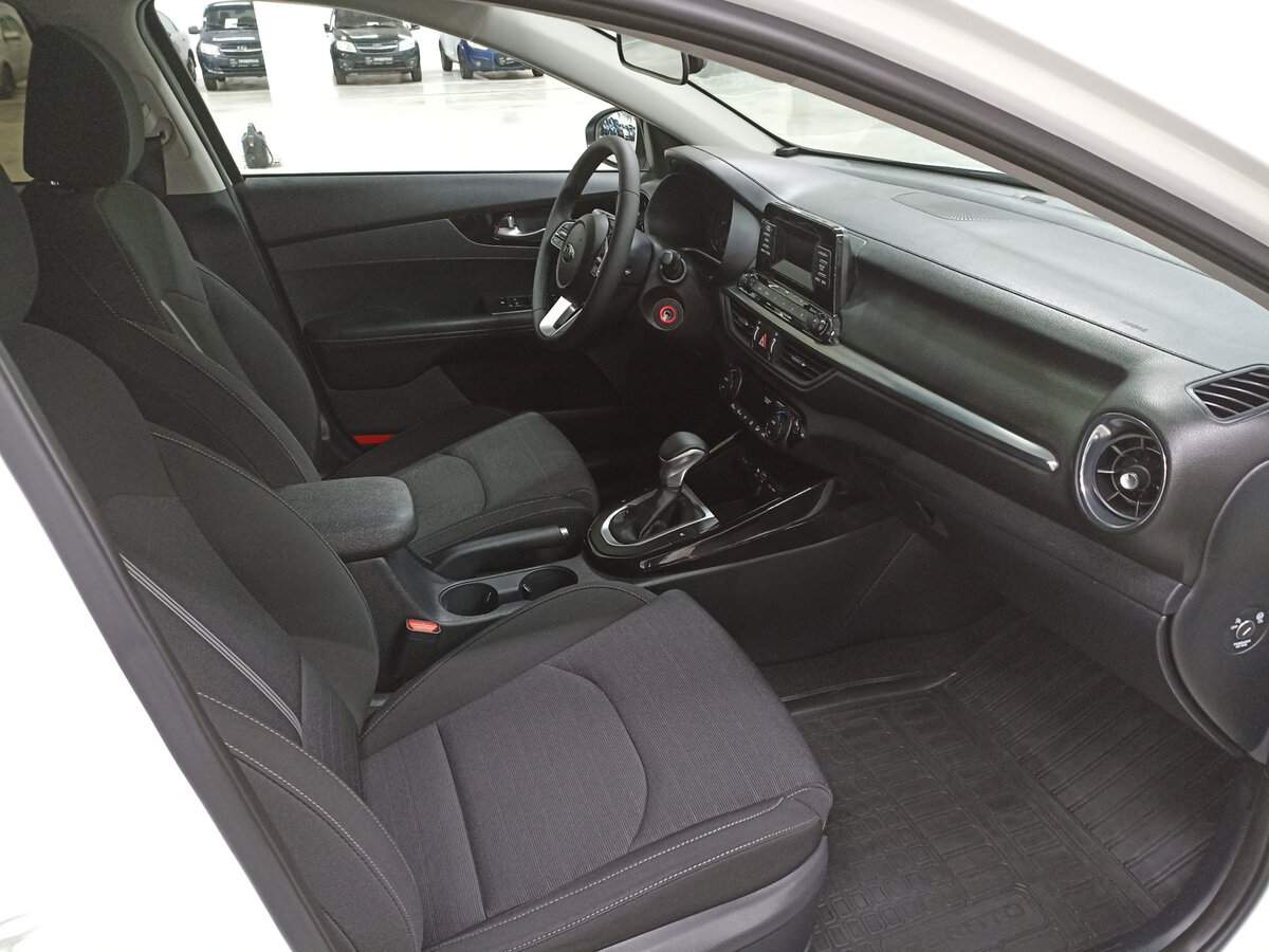 Kia Cerato 2019 года с пробегом. Фото: #10