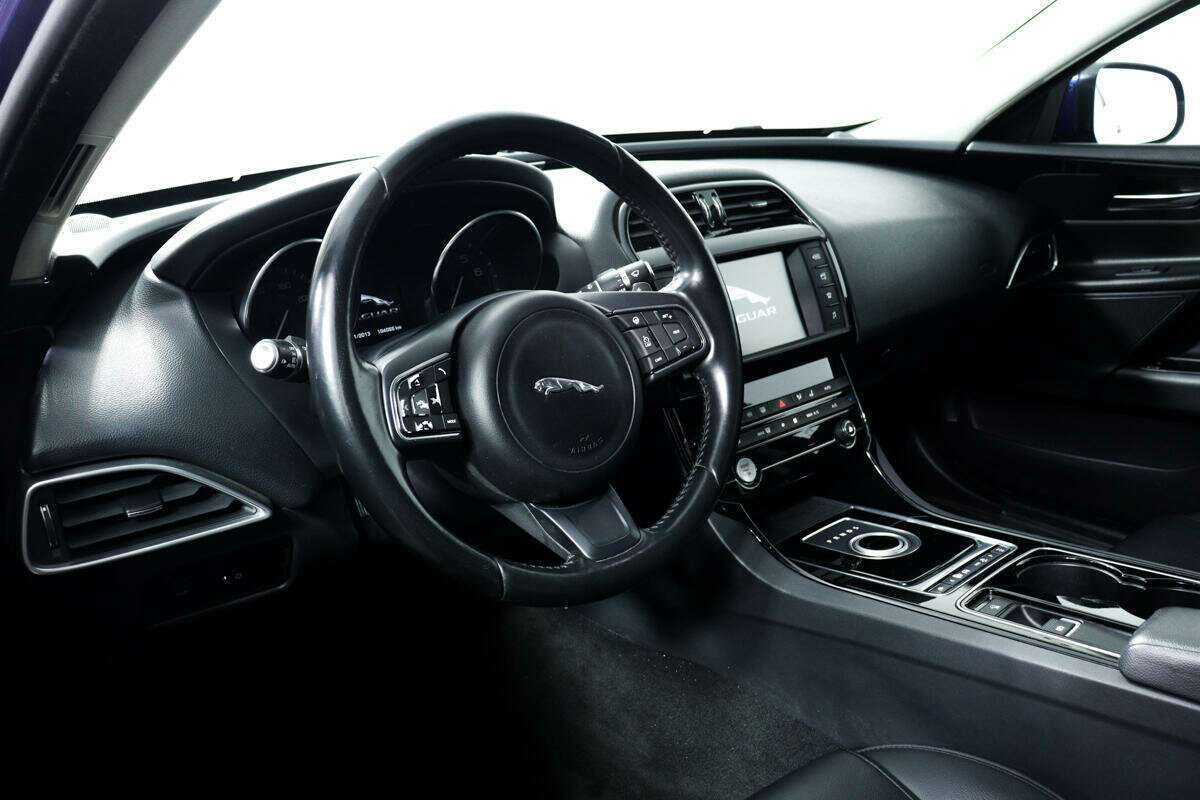 Jaguar XE 2015 года с пробегом. Фото: #12