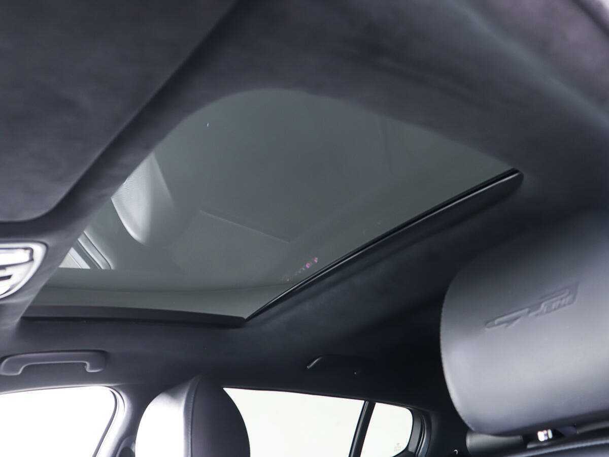 Kia Stinger 2018 года с пробегом. Фото: #20