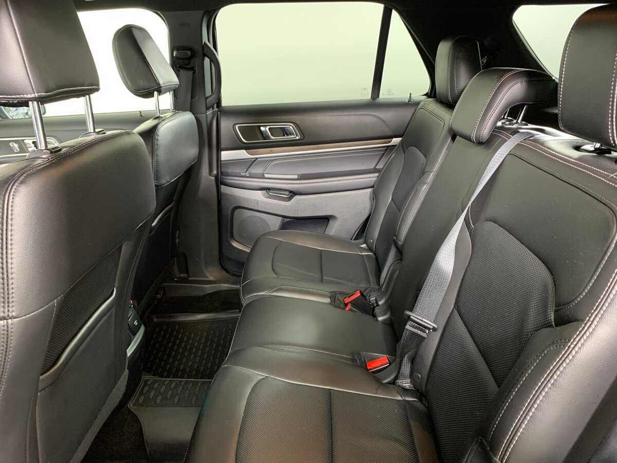 Ford Explorer 2018 года с пробегом. Фото: #18