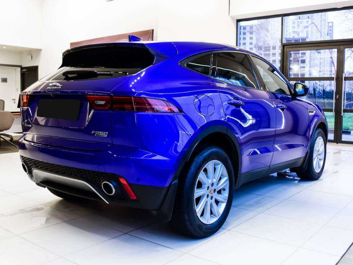 Jaguar E-Pace 2018 года с пробегом. Фото: #3