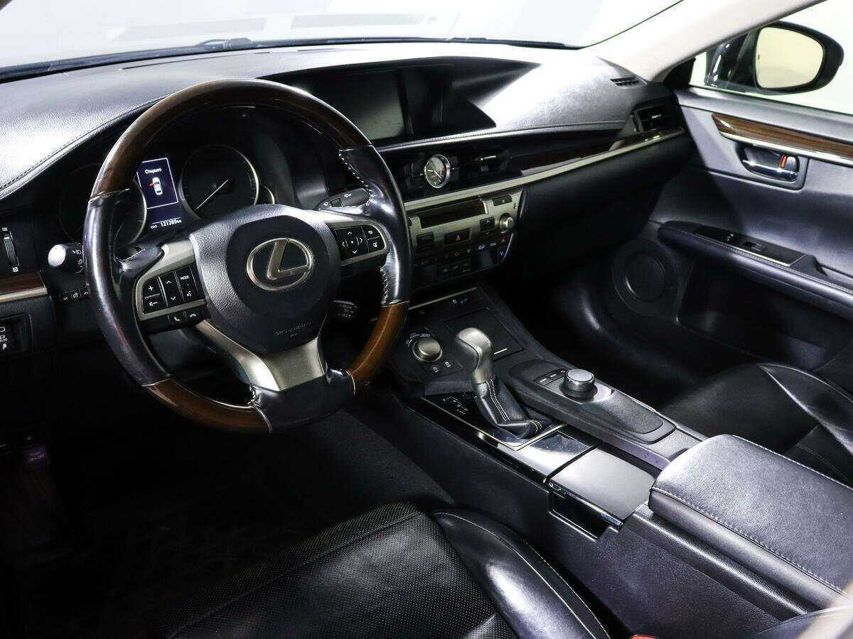 Lexus ES 2016 года с пробегом. Фото: #10