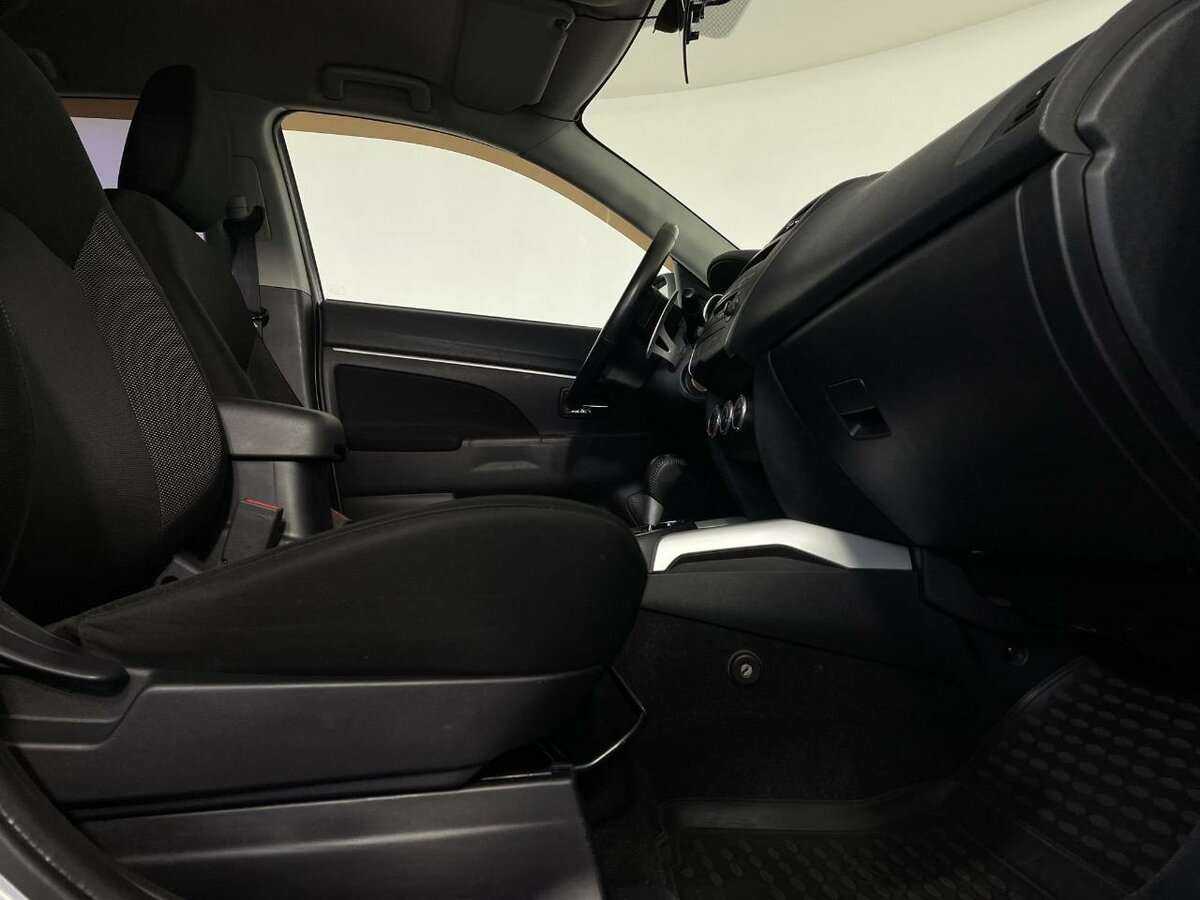 Mitsubishi ASX 2010 года с пробегом. Фото: #13