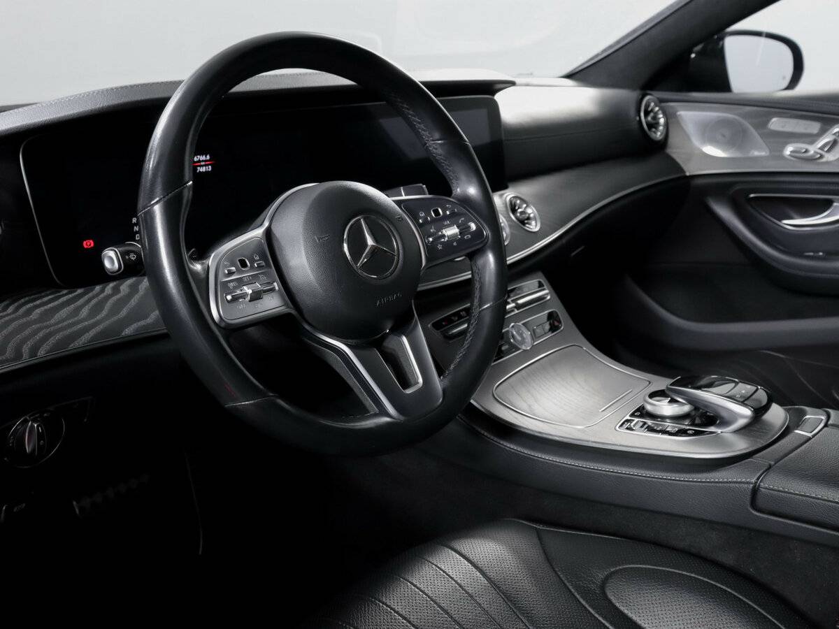 Mercedes-Benz CLS 2019 года с пробегом. Фото: #12