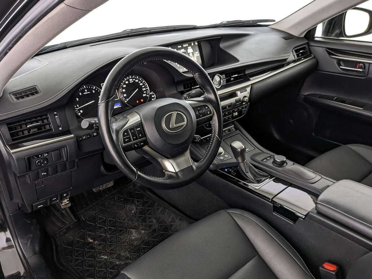 Lexus ES 2018 года с пробегом. Фото: #10