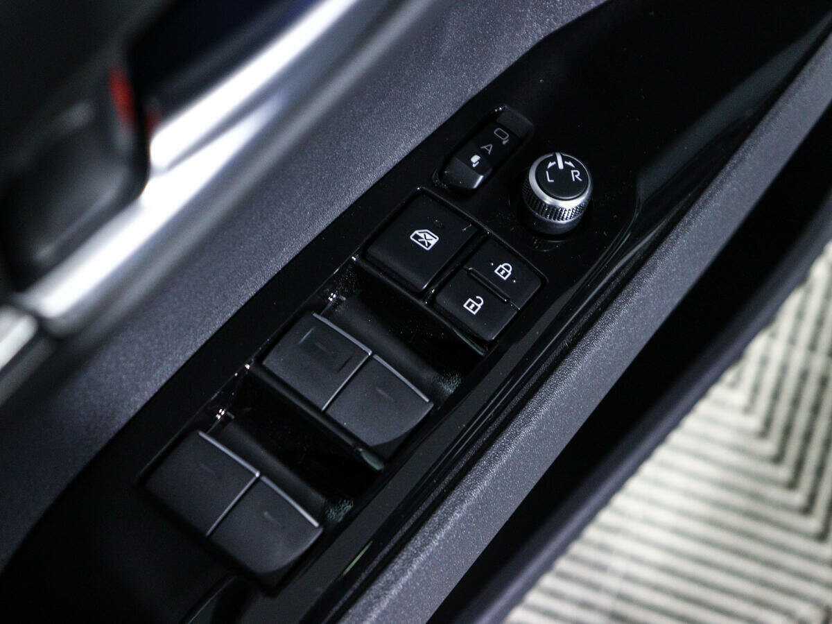 Toyota Camry 2024 года с пробегом. Фото: #18