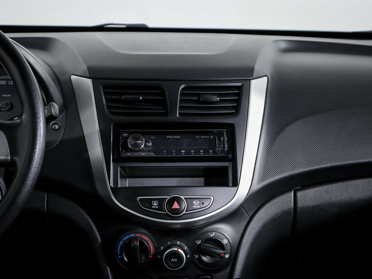 Hyundai Solaris 2013 года с пробегом. Фото: #10