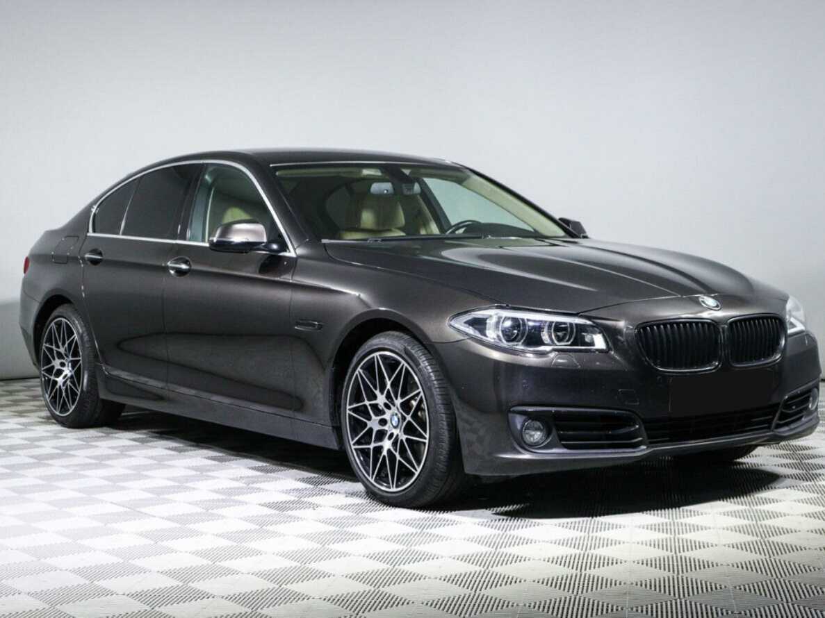 BMW 5 серии 2016 года с пробегом. Фото: #2
