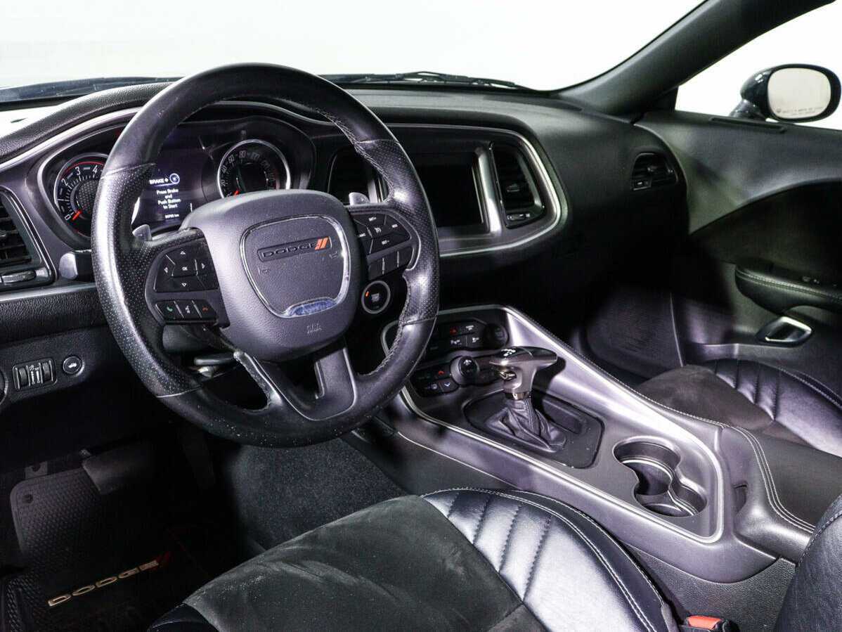 Dodge Challenger 2019 года с пробегом. Фото: #13