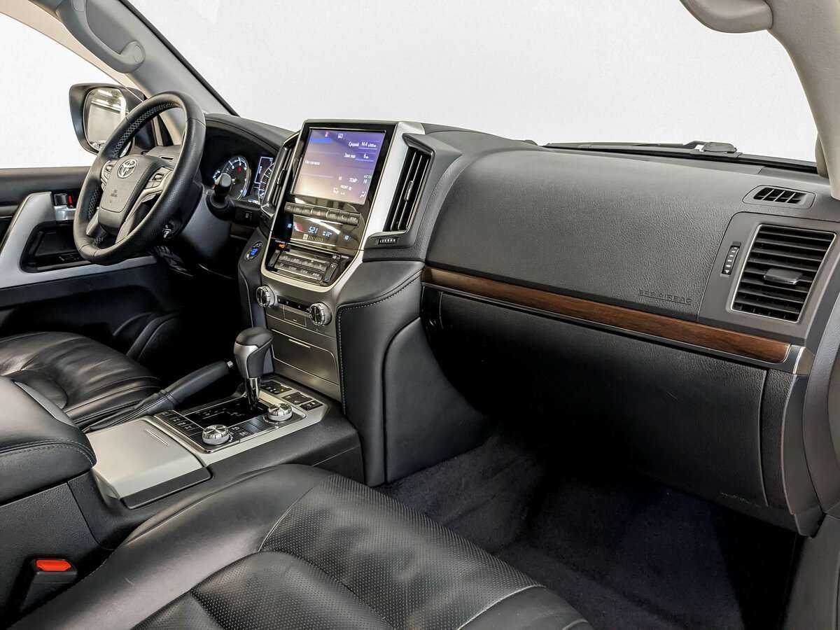 Toyota Land Cruiser 2017 года с пробегом. Фото: #8