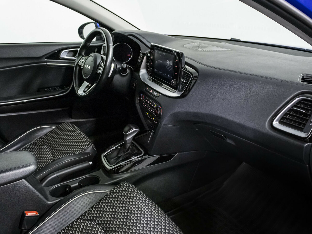 Kia Ceed 2021 года с пробегом. Фото: #6