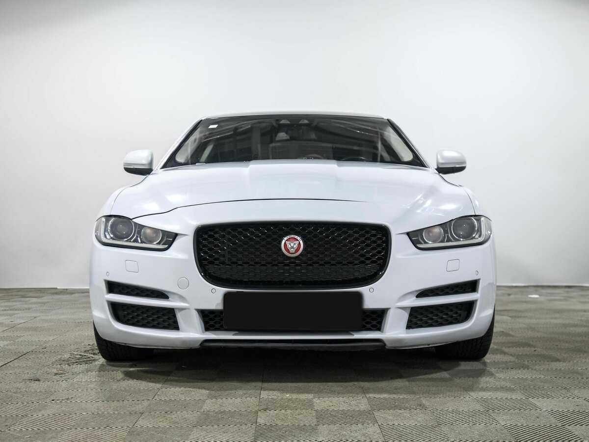 Jaguar XE 2015 года с пробегом. Фото: #1