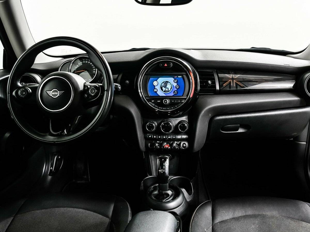 Mini Hatch 2020 года с пробегом. Фото: #10