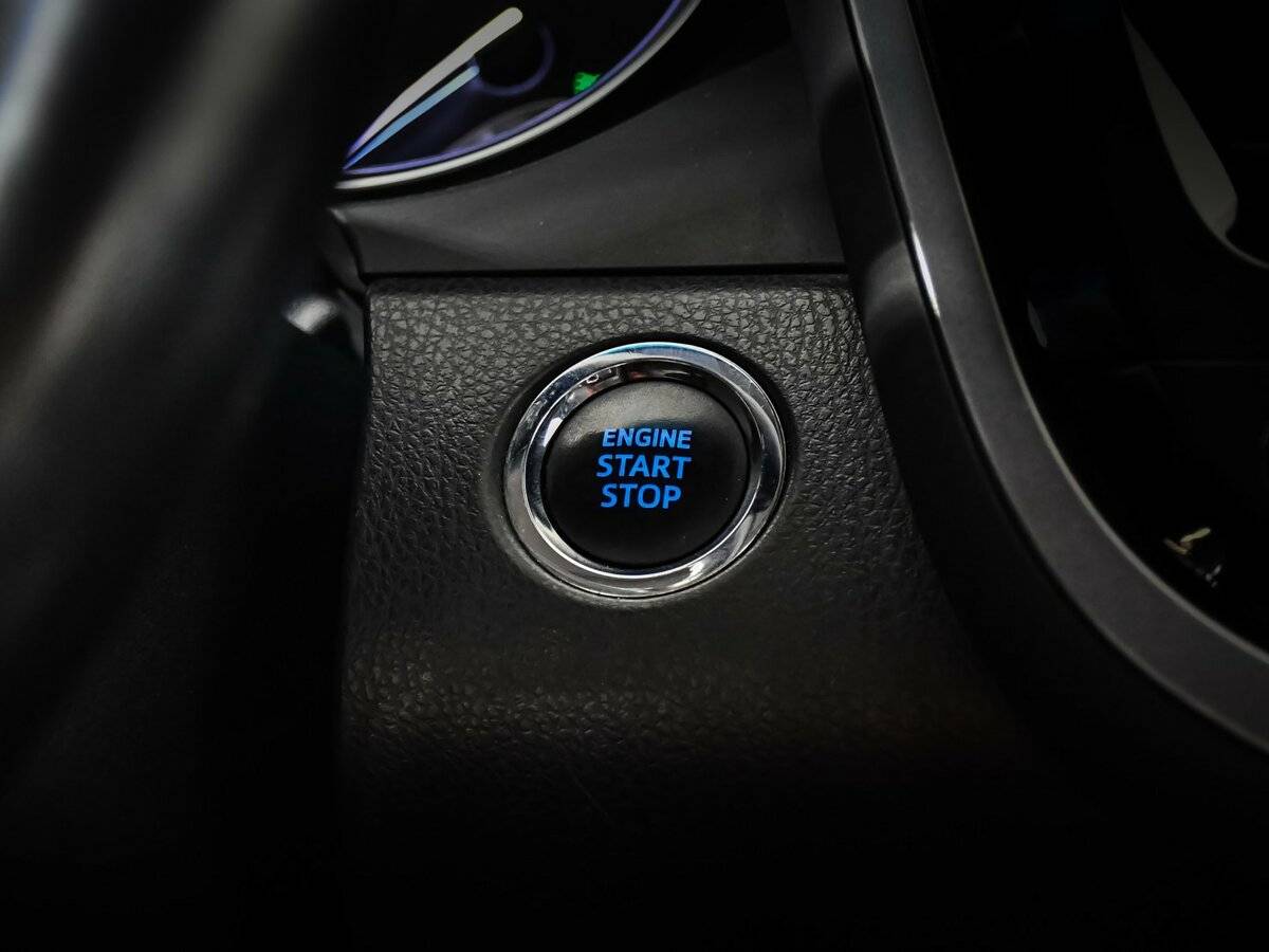 Toyota Camry 2021 года с пробегом. Фото: #16