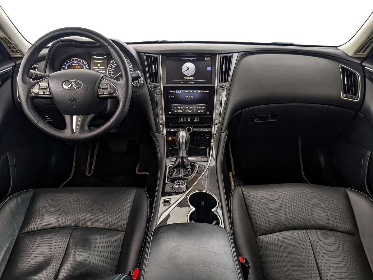 Infiniti Q50 2016 года с пробегом. Фото: #9