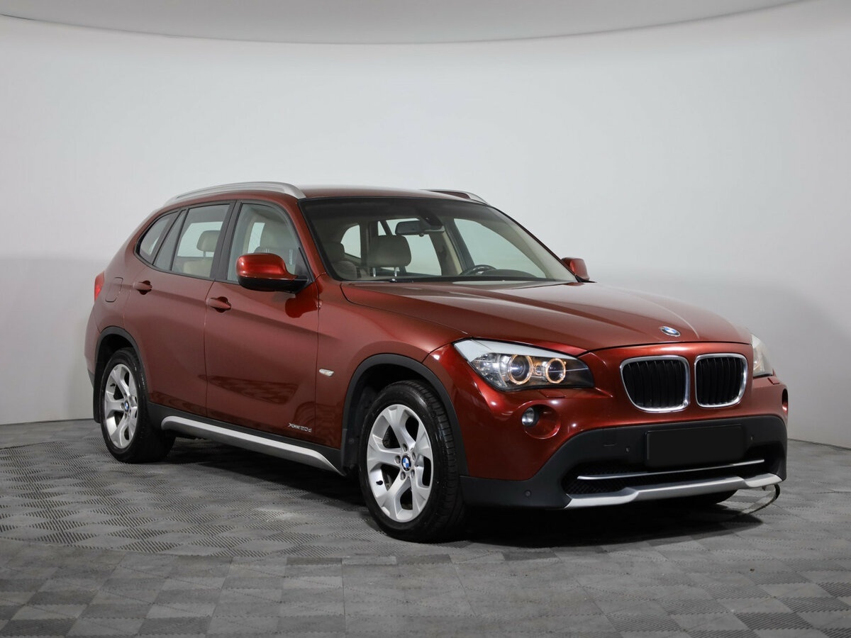 BMW X1 2011 года с пробегом. Фото: #2