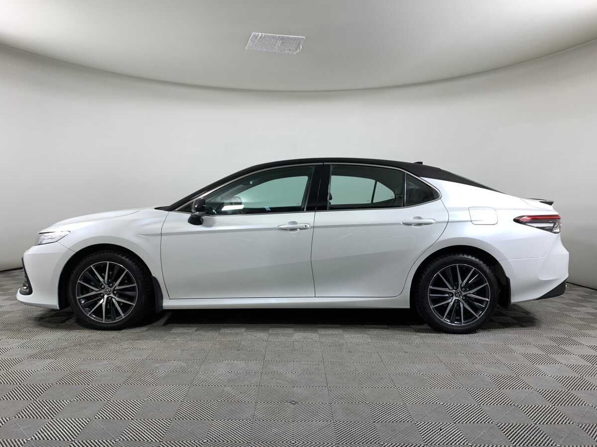 Toyota Camry 2022 года с пробегом. Фото: #7