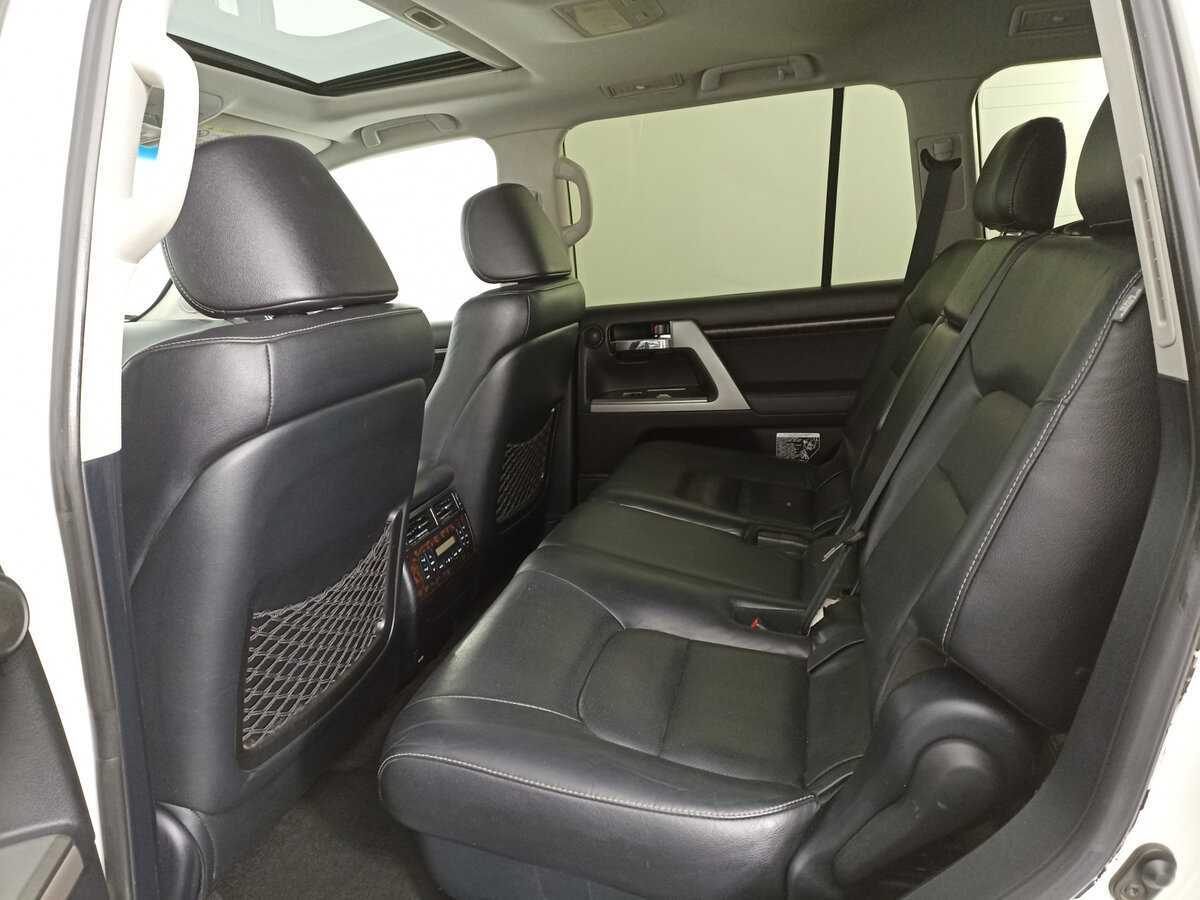 Toyota Land Cruiser 2015 года с пробегом. Фото: #11