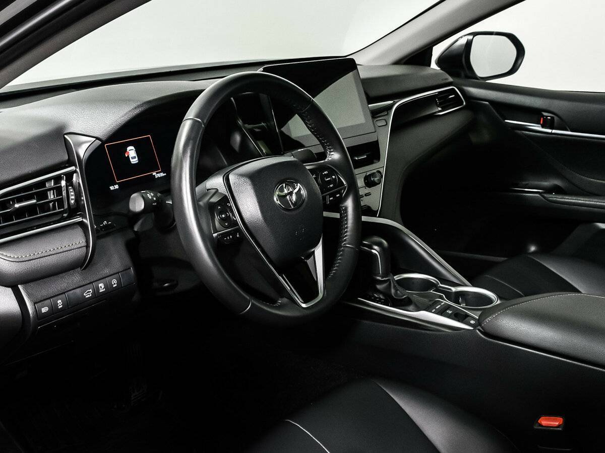 Toyota Camry 2023 года с пробегом. Фото: #11