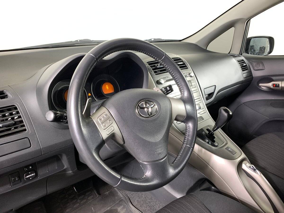 Toyota Auris 2007 года с пробегом. Фото: #10