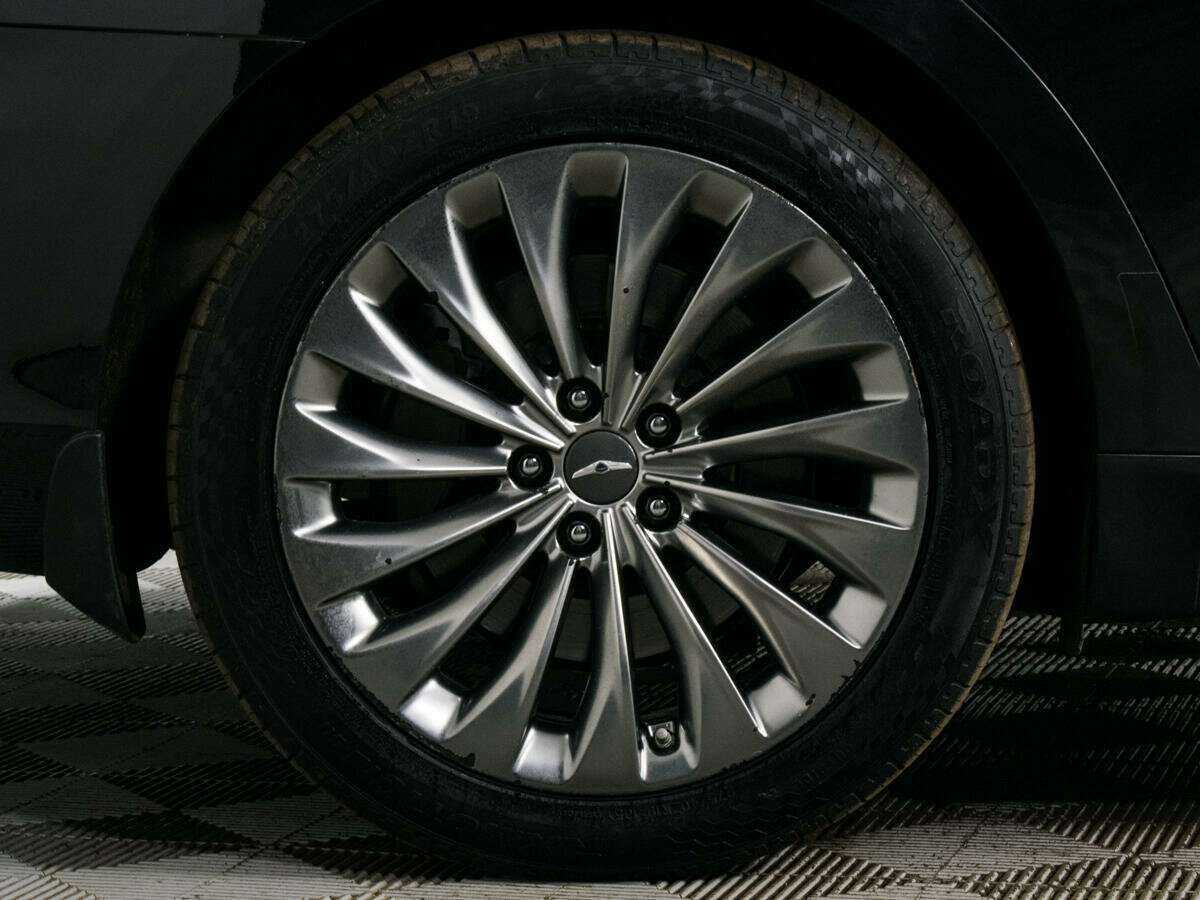 Genesis G90 2017 года с пробегом. Фото: #30