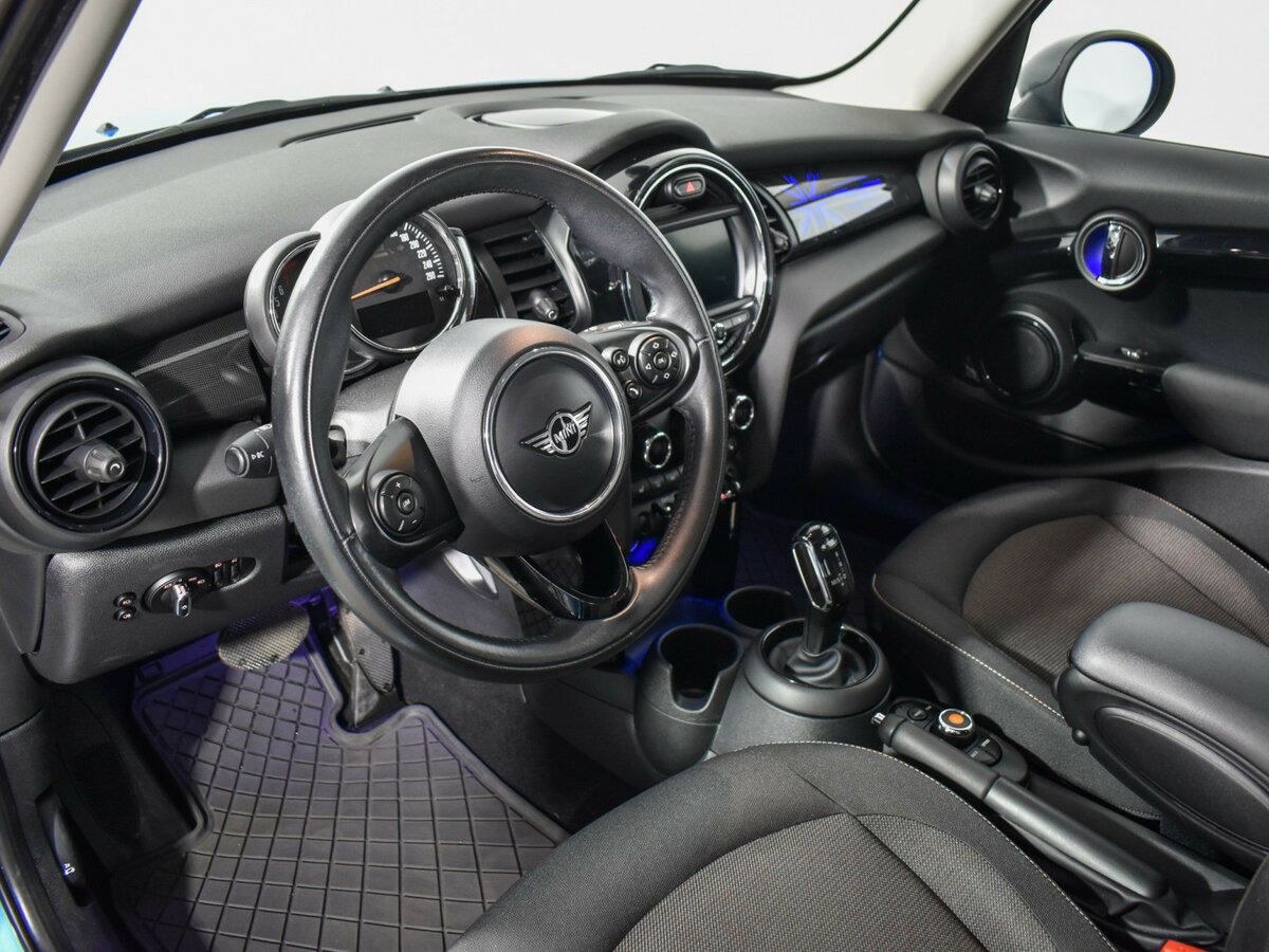 Mini Hatch 2019 года с пробегом. Фото: #8