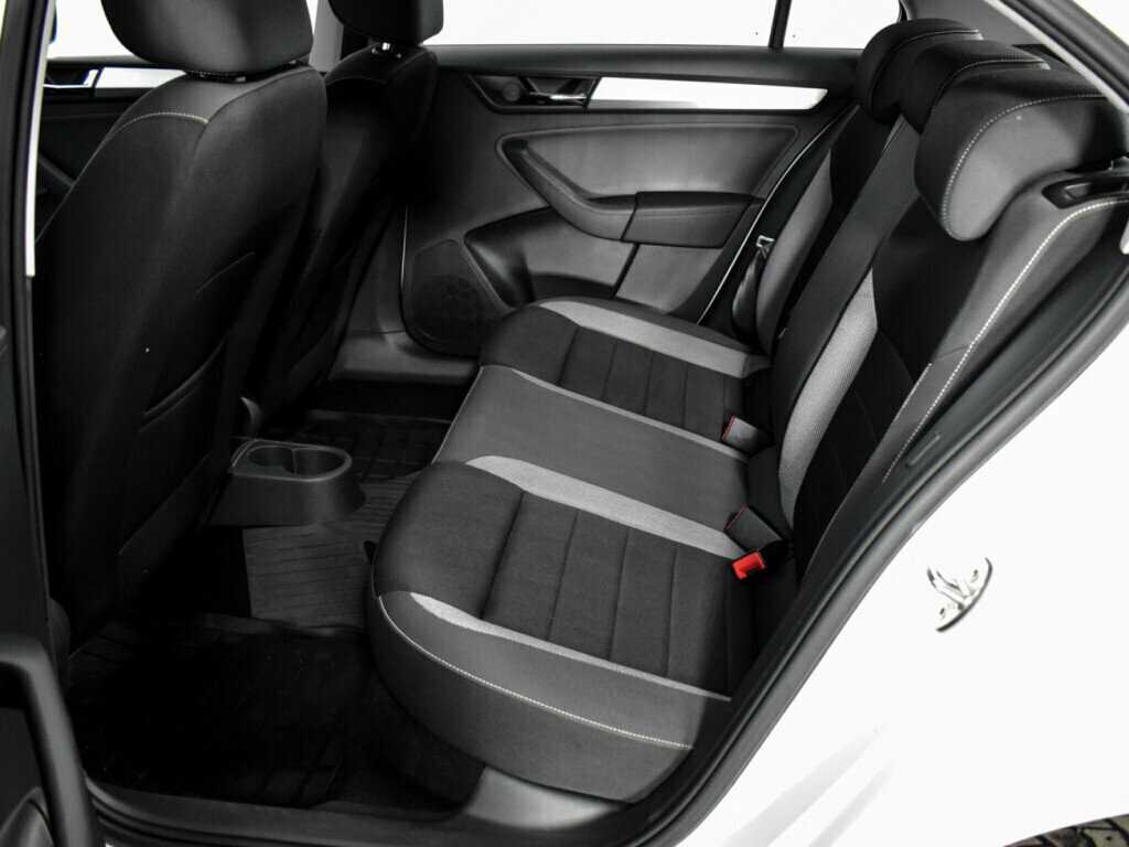 Skoda Rapid 2018 года с пробегом. Фото: #9