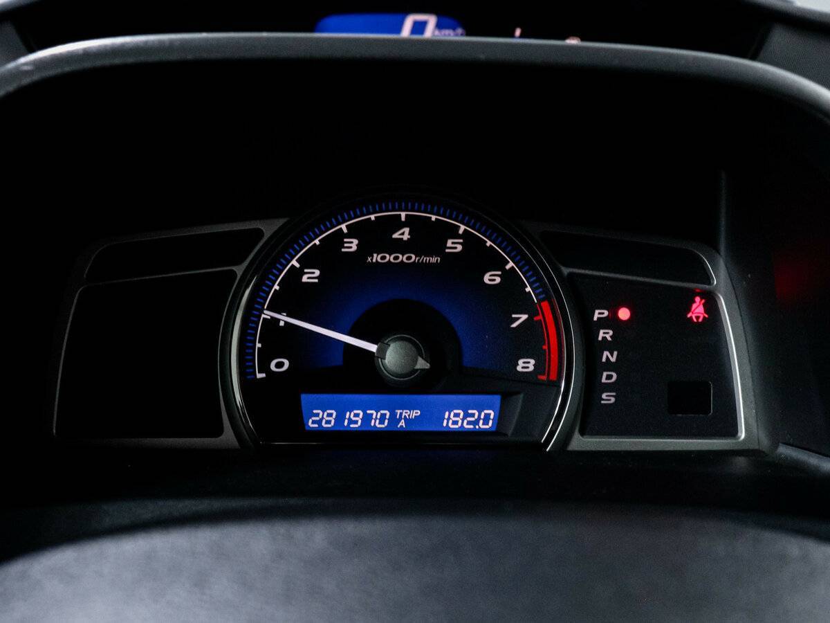 Honda Civic 2009 года с пробегом. Фото: #10