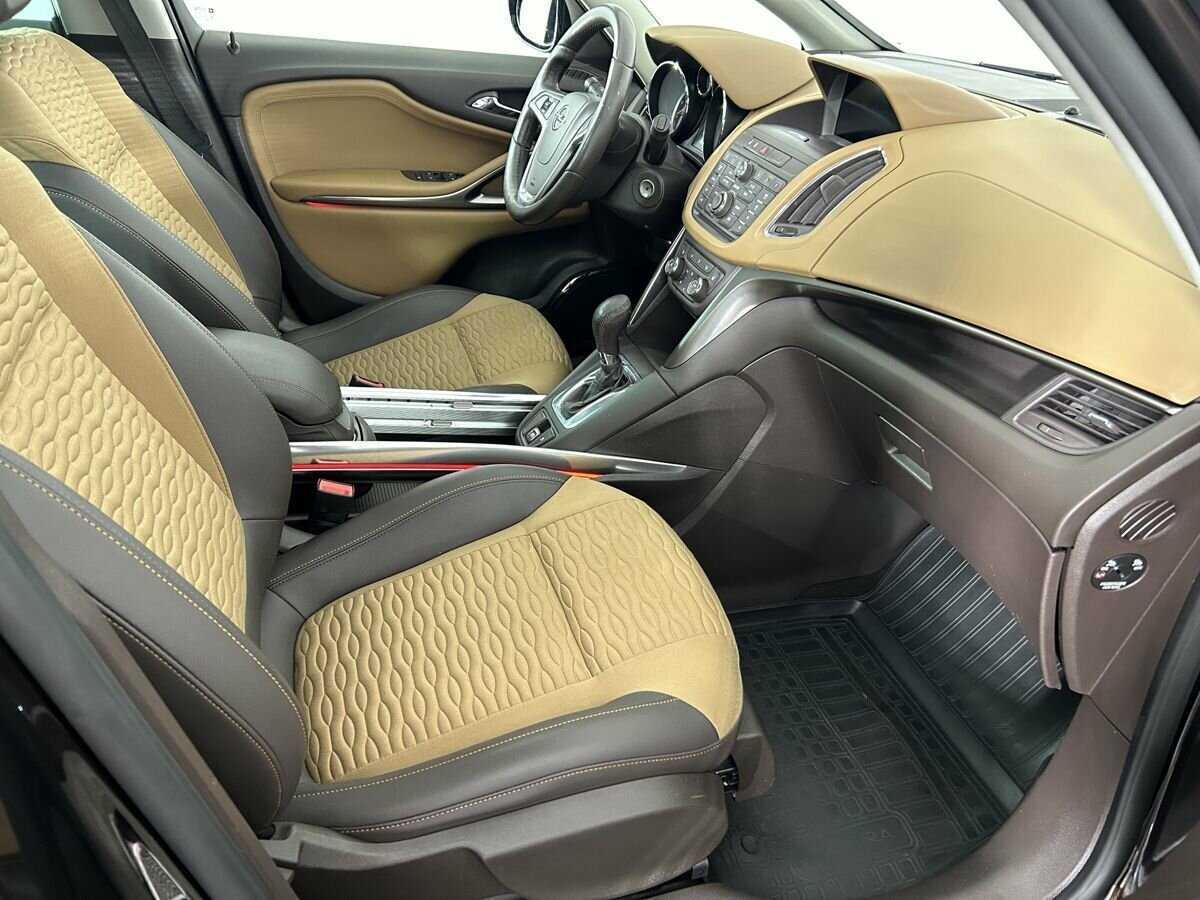 Opel Zafira 2013 года с пробегом. Фото: #13