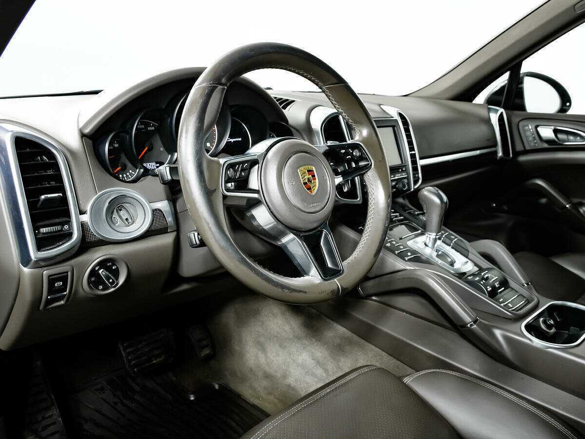 Porsche Cayenne 2015 года с пробегом. Фото: #10