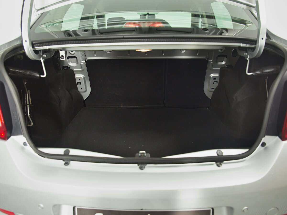 Renault Logan 2015 года с пробегом. Фото: #17