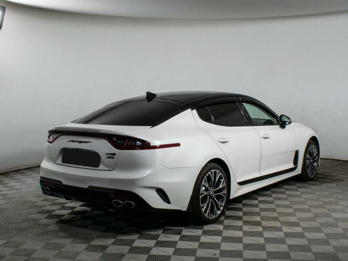 Kia Stinger 2018 года с пробегом. Фото: #4