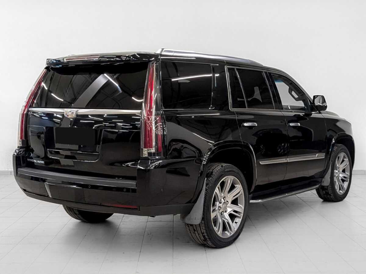Cadillac Escalade 2017 года с пробегом. Фото: #4