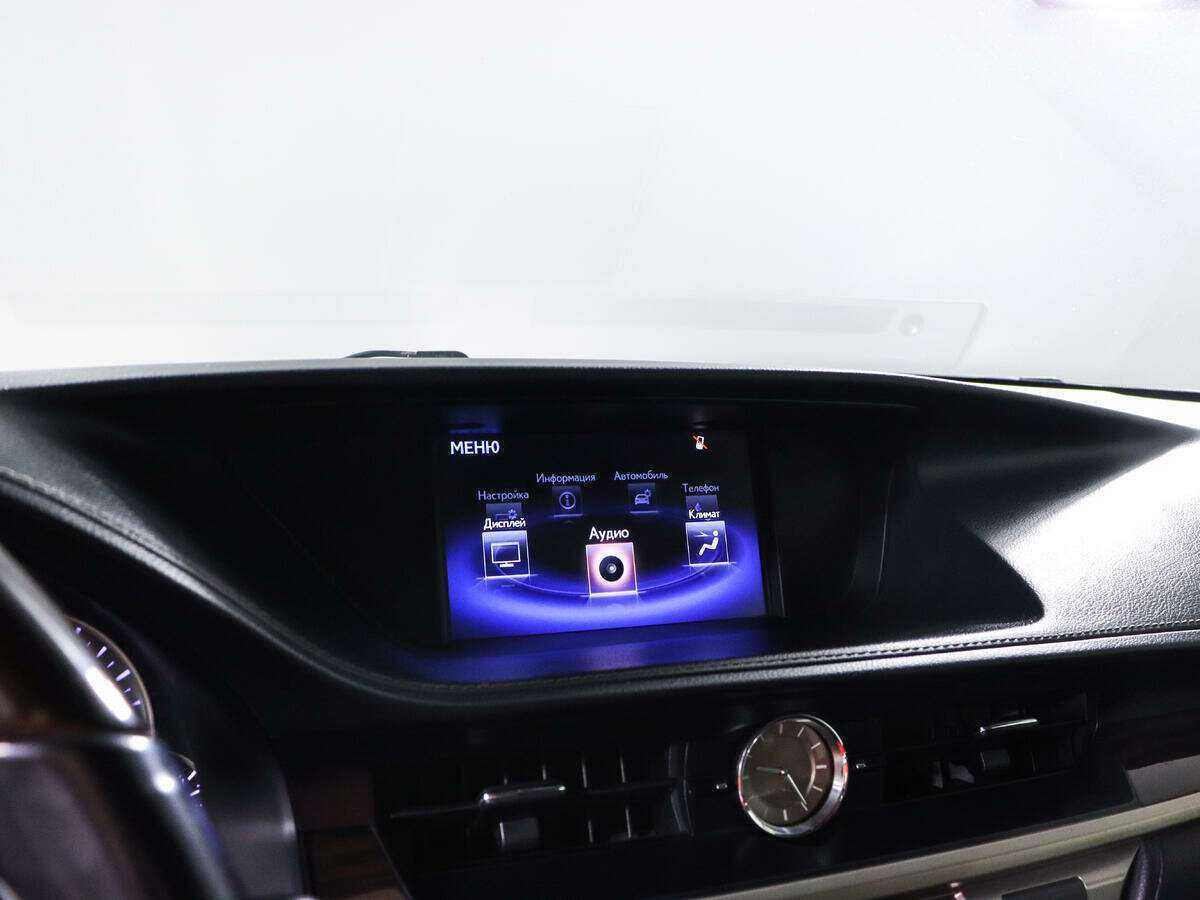 Lexus ES 2016 года с пробегом. Фото: #12