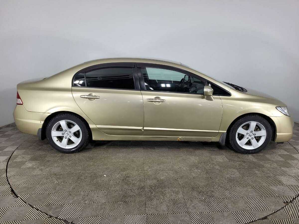 Honda Civic 2007 года с пробегом. Фото: #1