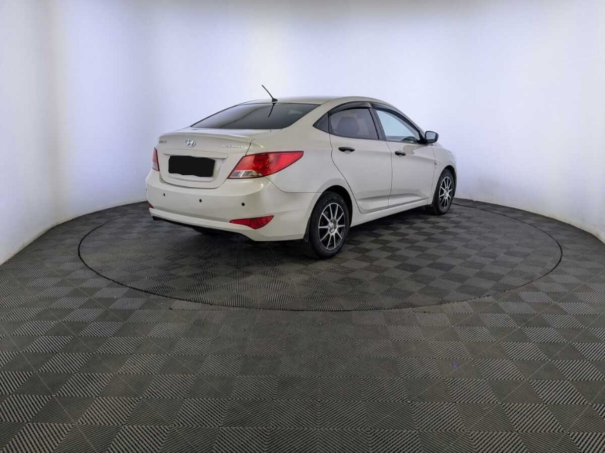 Hyundai Solaris 2015 года с пробегом. Фото: #4