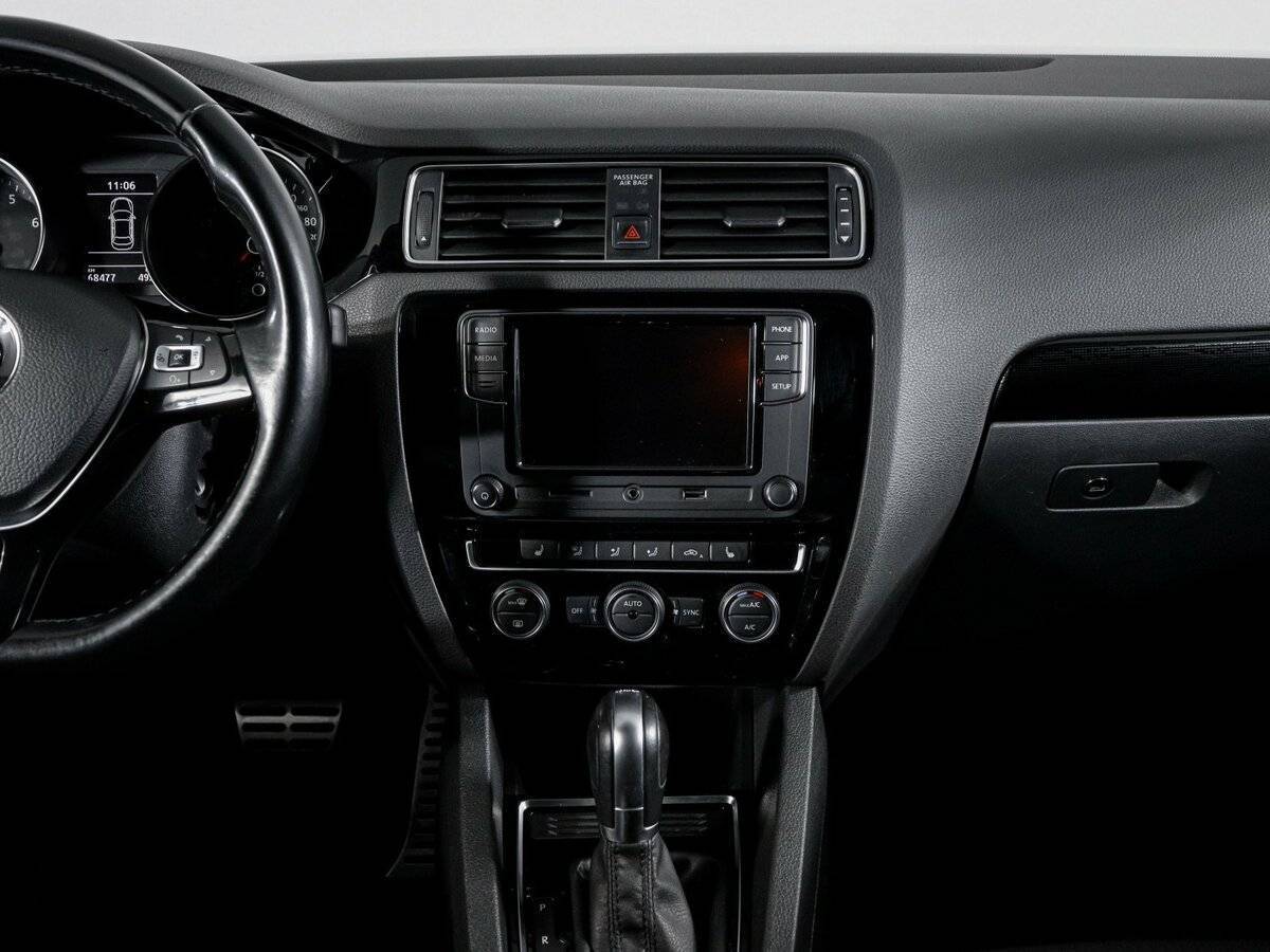 Volkswagen Jetta 2017 года с пробегом. Фото: #12