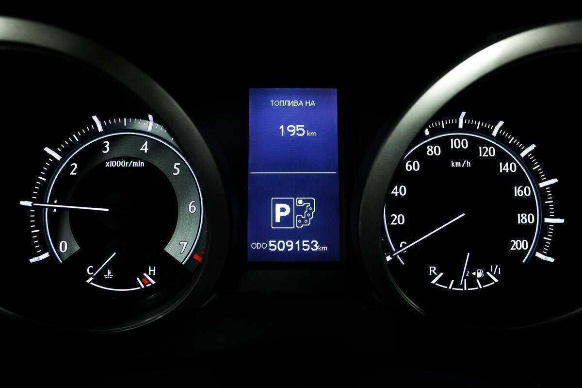 Toyota Land Cruiser Prado 2011 года с пробегом. Фото: #9