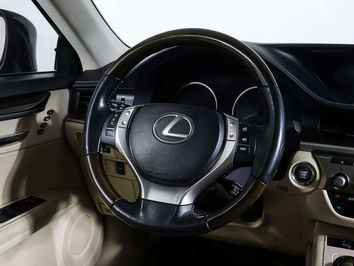 Lexus ES 2013 года с пробегом. Фото: #14