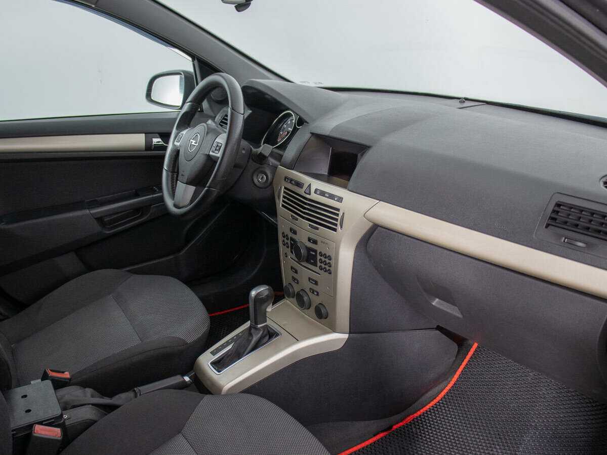 Opel Astra 2008 года с пробегом. Фото: #8