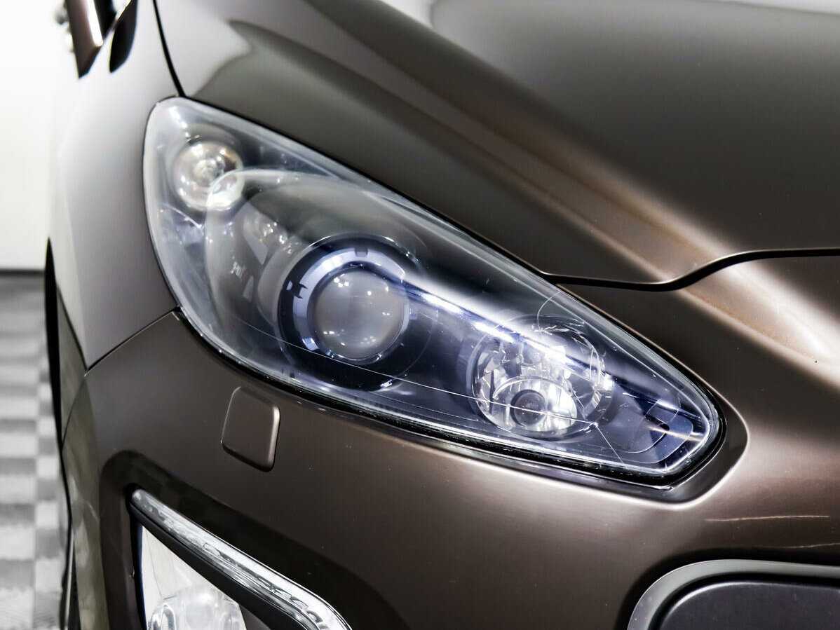 Peugeot 308 2012 года с пробегом. Фото: #14