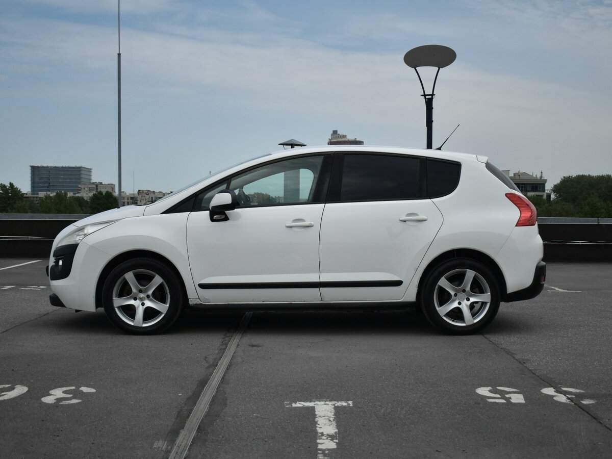 Peugeot 3008 2012 года с пробегом. Фото: #7