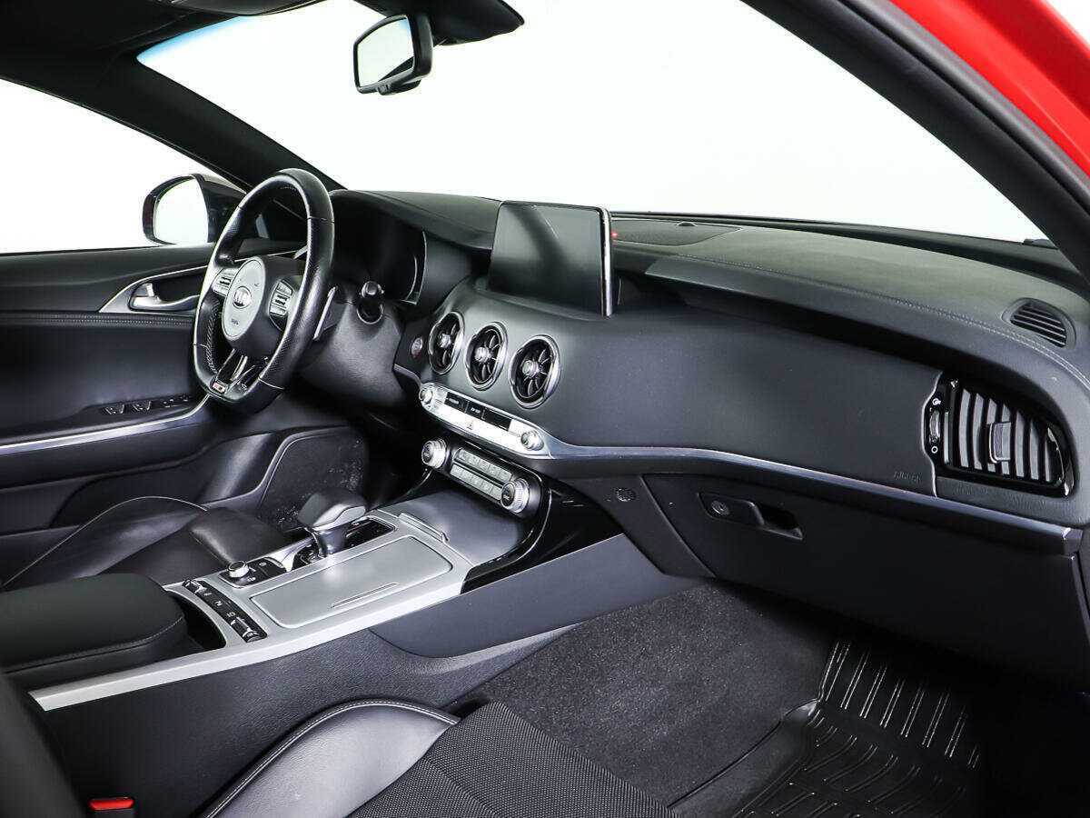 Kia Stinger 2019 года с пробегом. Фото: #7