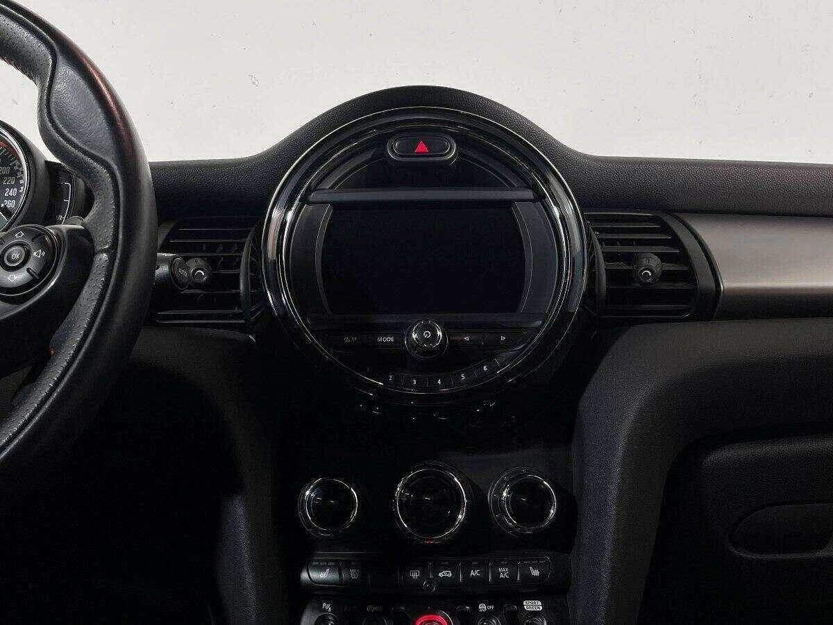 Mini Hatch 2018 года с пробегом. Фото: #11