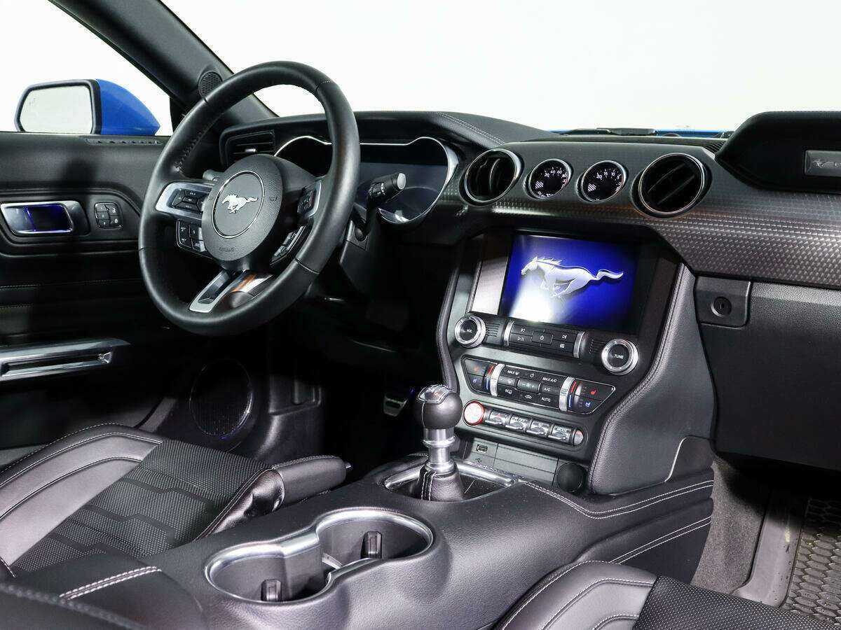 Ford Mustang 2022 года с пробегом. Фото: #6
