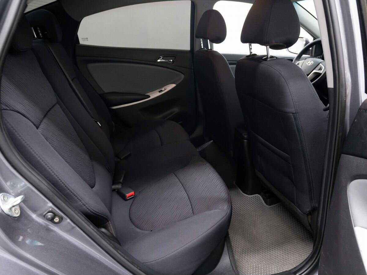 Hyundai Solaris 2012 года с пробегом. Фото: #9