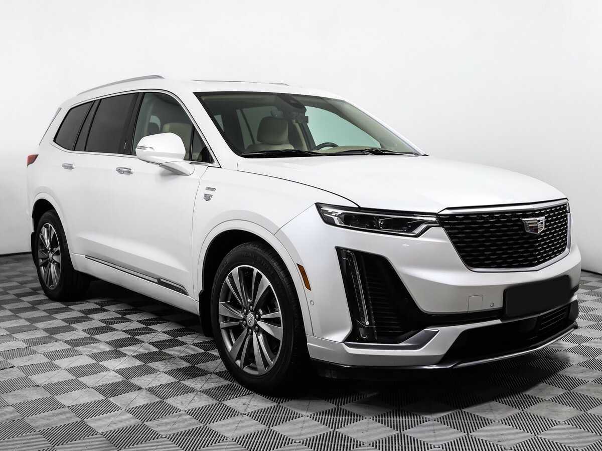 Cadillac XT6 2021 года с пробегом. Фото: #2