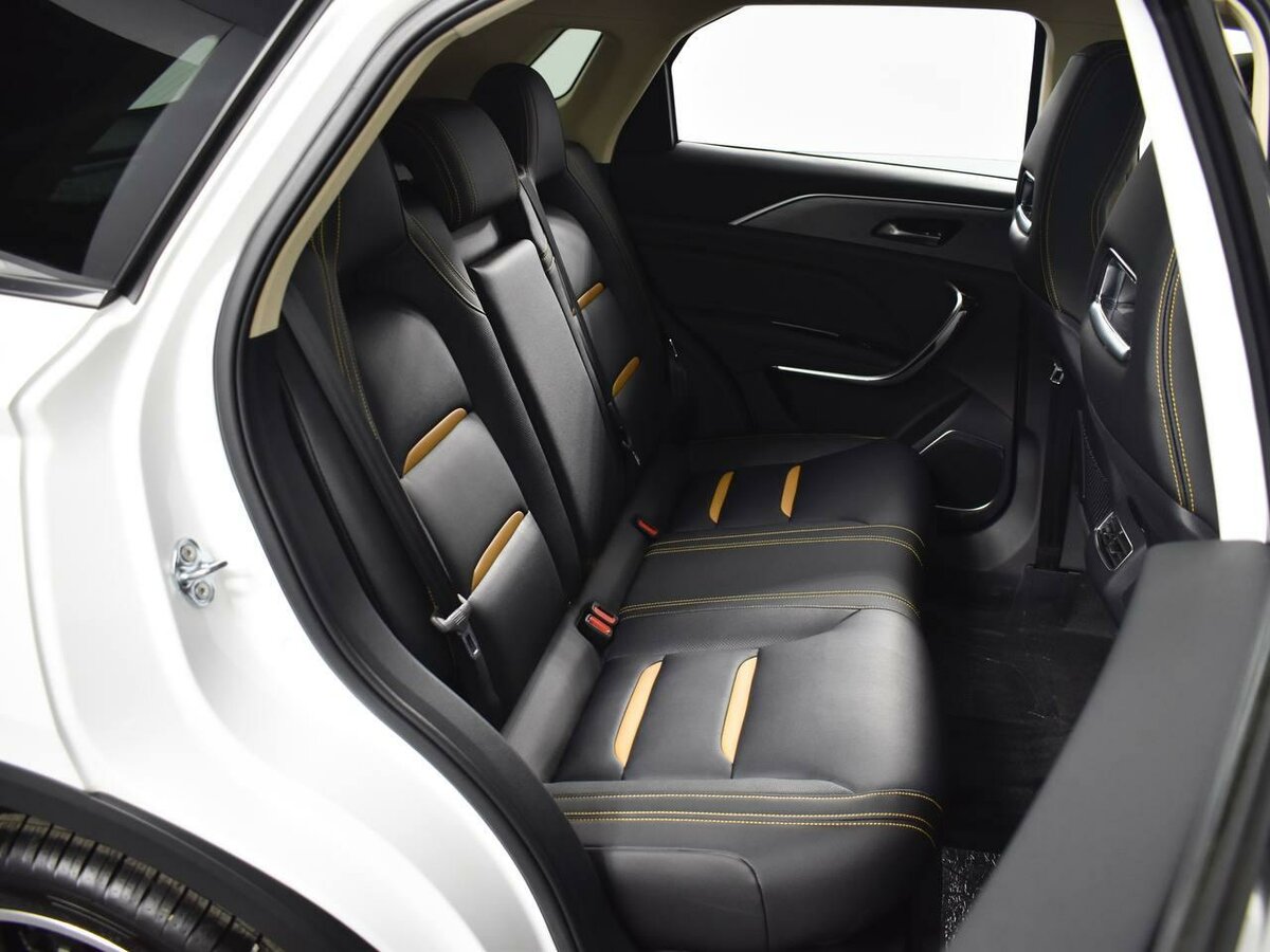 FAW Bestune T77 2024 года с пробегом. Фото: #6