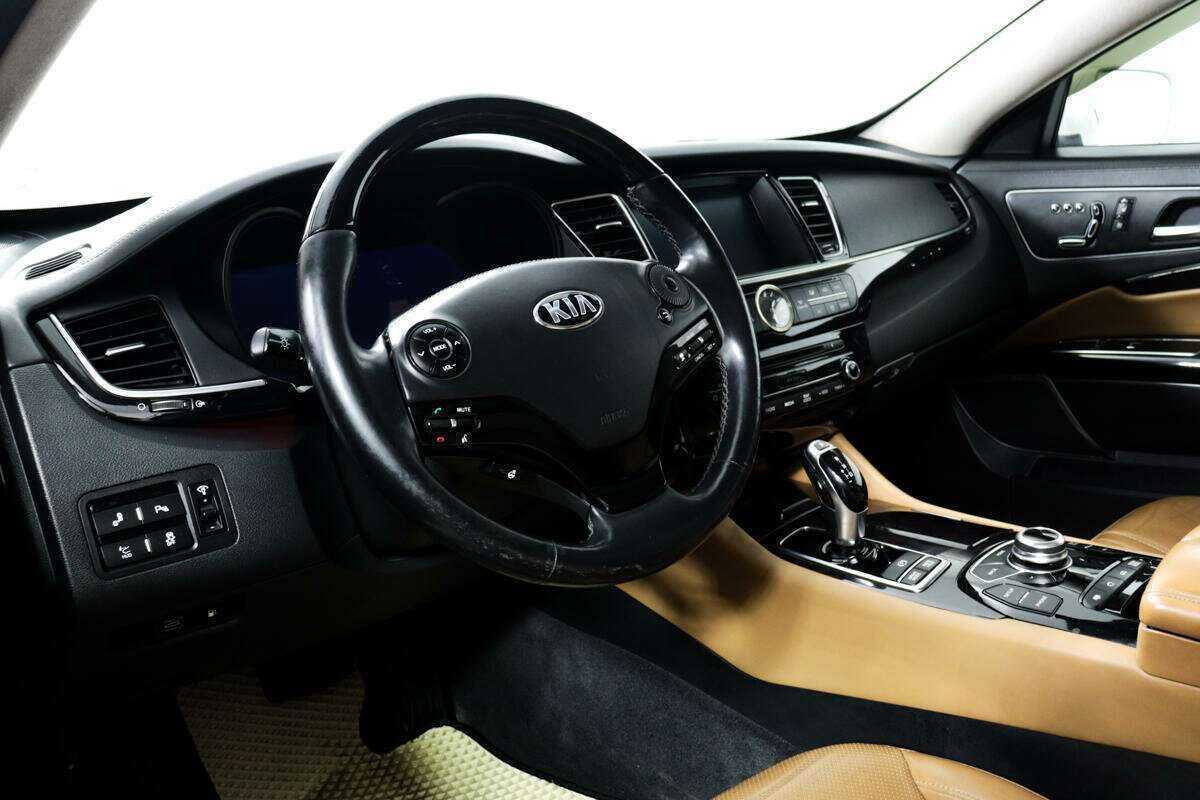 Kia Quoris 2017 года с пробегом. Фото: #11